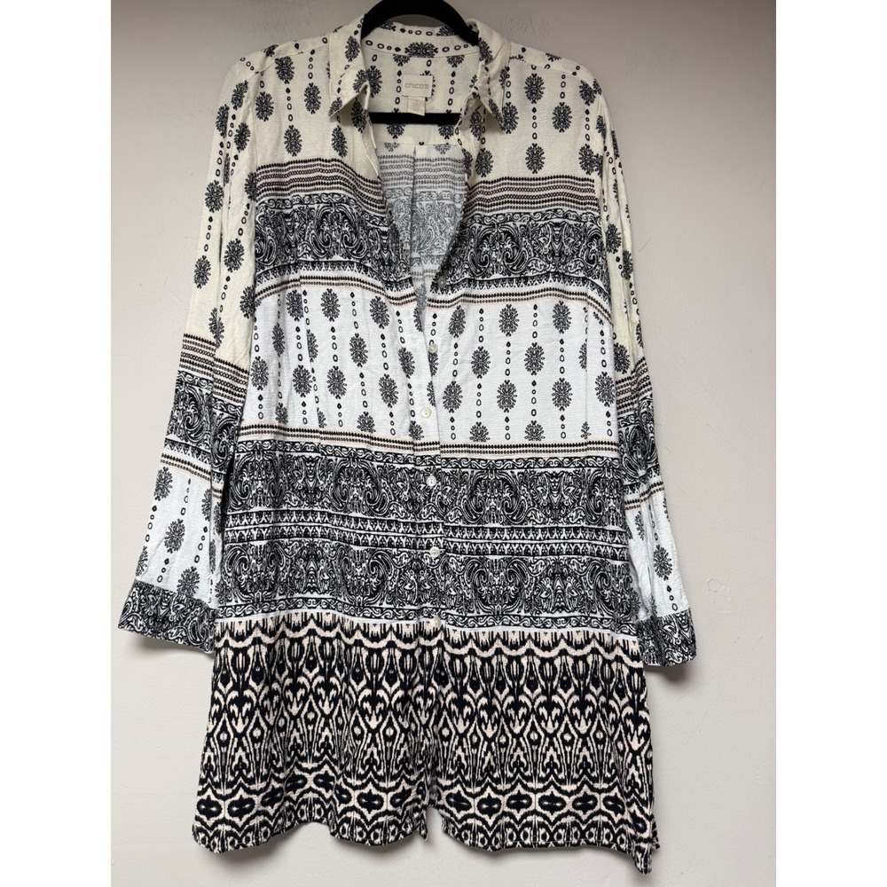 Chicos Size 1 Tunic Shirt Black‎ White Pattern Long Sleeve Button Up Top